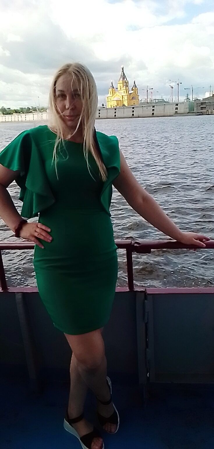 Массажистка   Юлия 