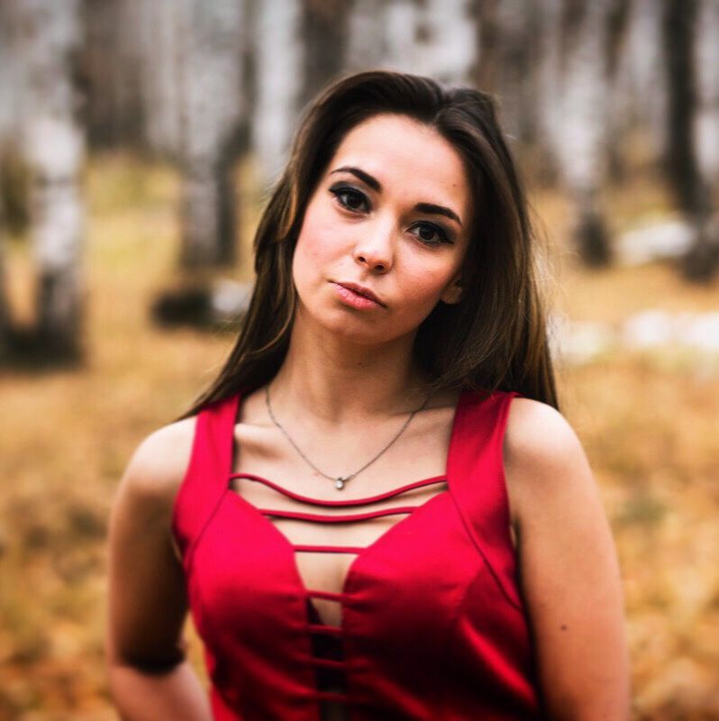 Массажистка   Алина  